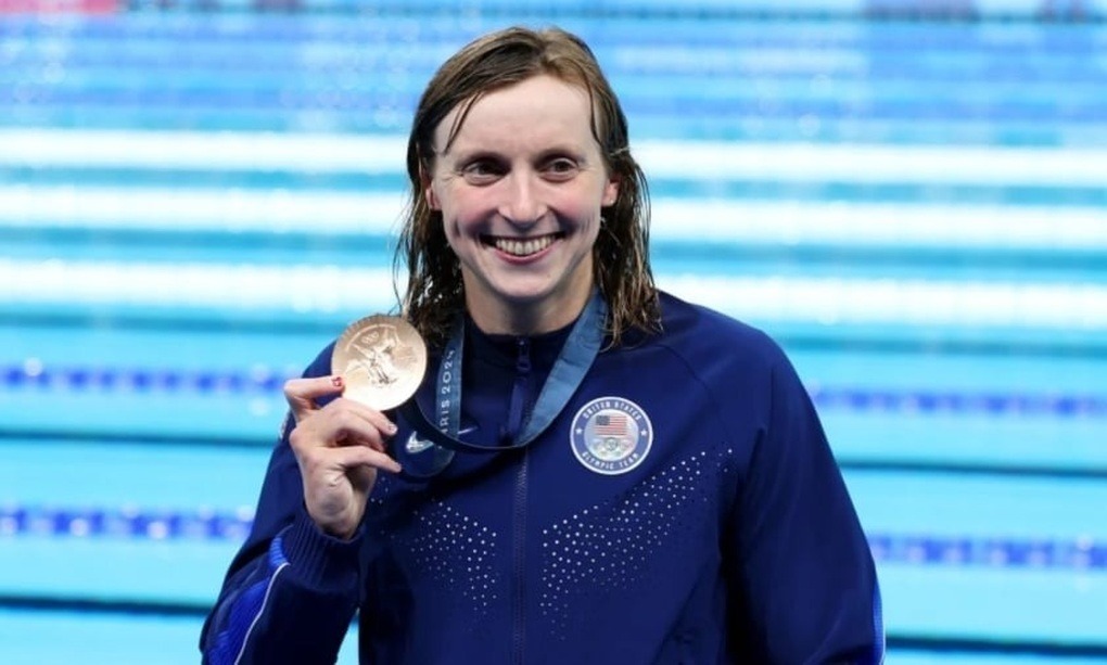 Kình ngư Katie Ledecky giành HCV ở nội dung 800m tự do nữ và là tấm HCV thứ 9 trong sự nghiệp