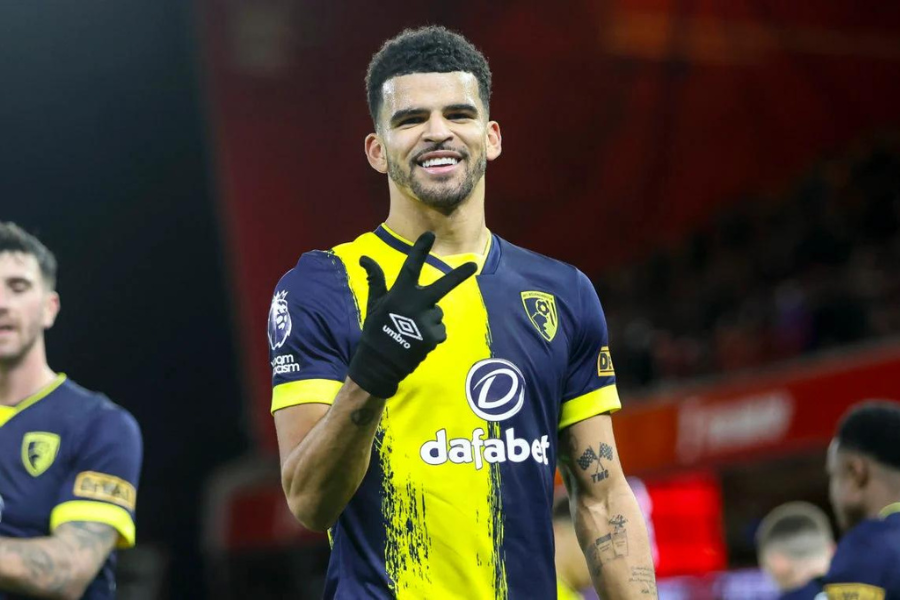 Tottenham muốn có một trung phong thực thụ như Solanke.