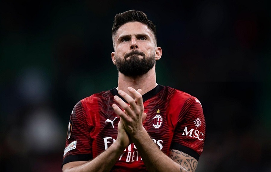 Olivier Giroud nói lời chia tay Rossoneri sau 3 mùa giải