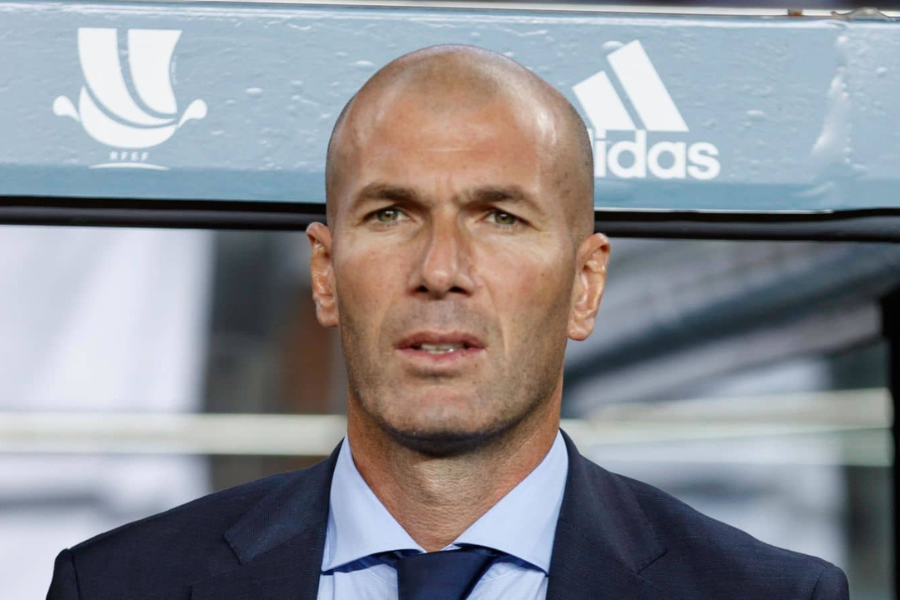 Zidane không có ý định sang Anh làm việc.