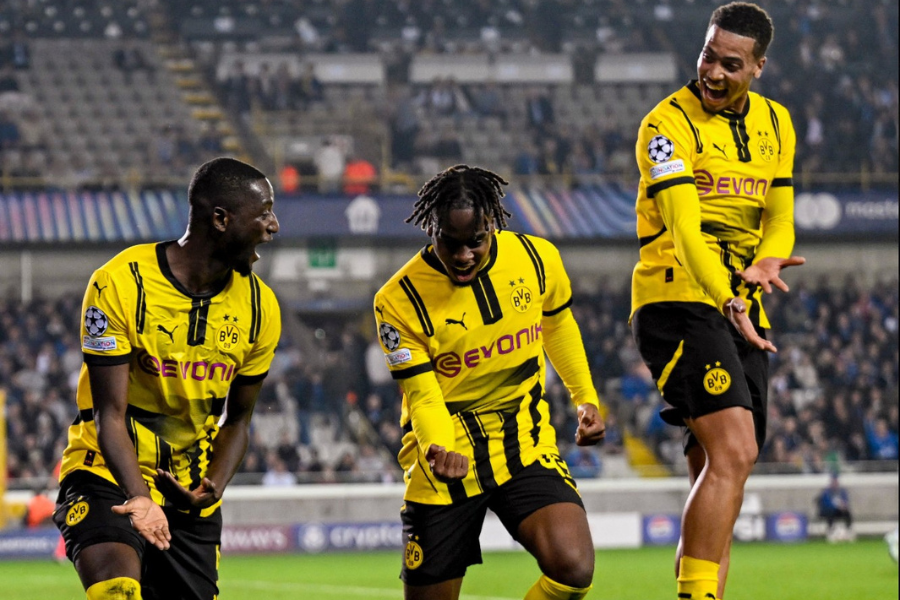 Jamie Bynoe-Gittens trở thành người hùng mới của Dortmund.