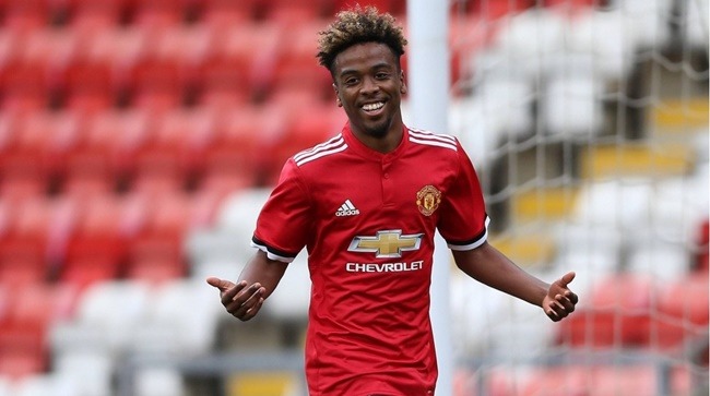 Angel Gomes đang phát triển vượt bậc và được Liverpool săn đón