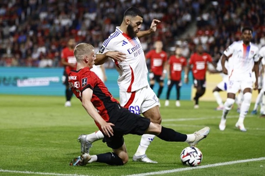 Lyon cũng góp mặt tại Coupe de France và UEFA Europa League.