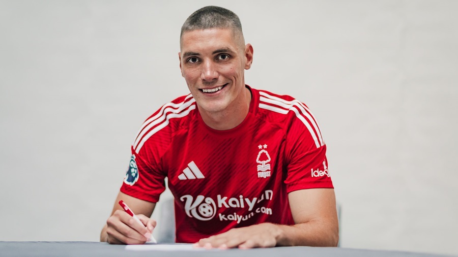 Trung vệ Nikola Milenkovic đã chứng tỏ mình là một trong những sự bổ sung lý tưởng cho Nottingham Forest 24/25