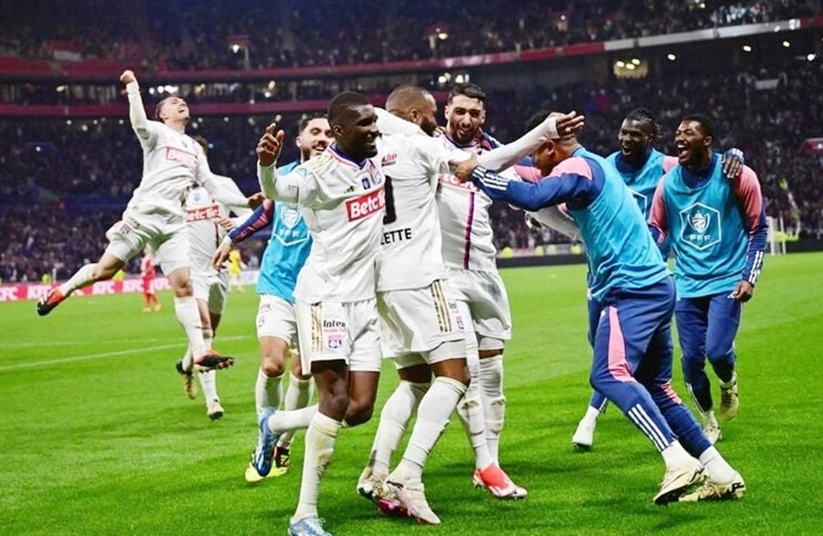 Sự hồi sinh thần kỳ của Olympique Lyon ở mùa giải trước đã mang lại nhiều bất ngờ