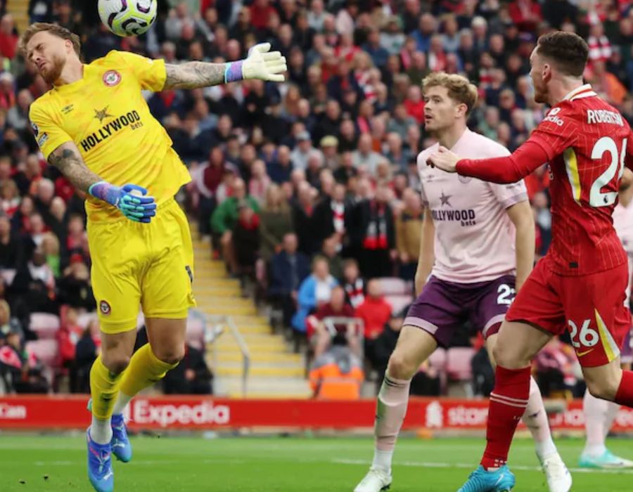 Một tình huống tấn công nguy hiểm của Liverpool