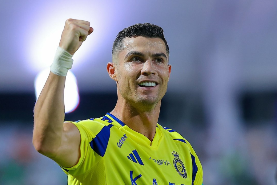 Ronaldo ghi bàn thứ 902 giúp Al Nassr thắng đậm