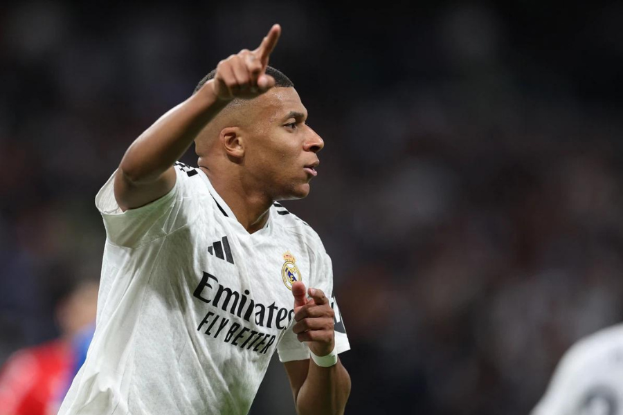 Mbappe ghi bàn trận thứ 4 liên tiếp, Real đánh bại Alaves