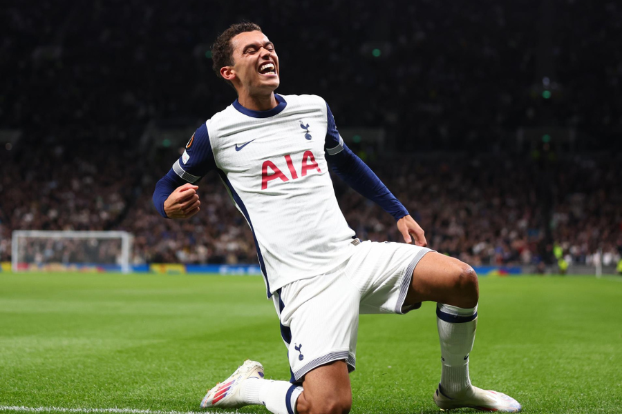 Tottenham có thực lực chênh lệch Qarabag.