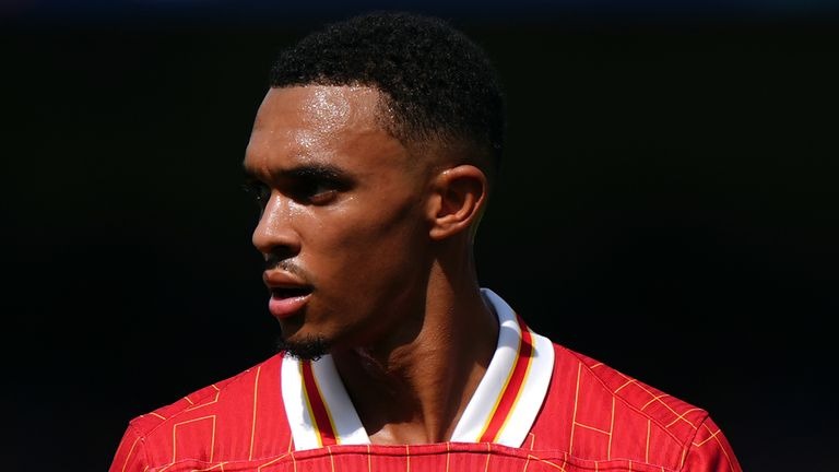 Trent Alexander-Arnold lên tiếng về tương lai tại Liverpool