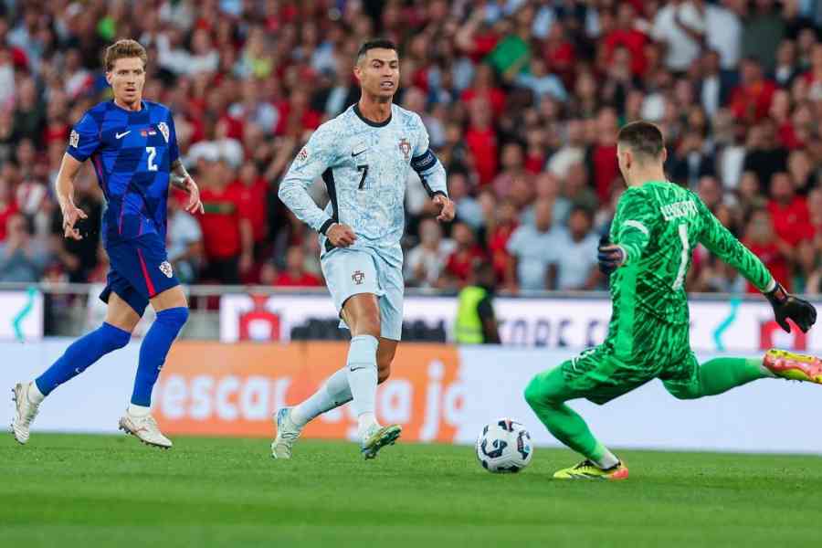 Ronaldo tỏa sáng ở màn đối đầu Croatia rạng sáng 6/9.