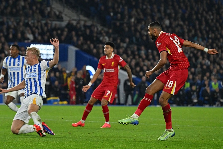 Gakpo tỏa sáng đưa Liverpool thẳng tiến tại Carabao Cup