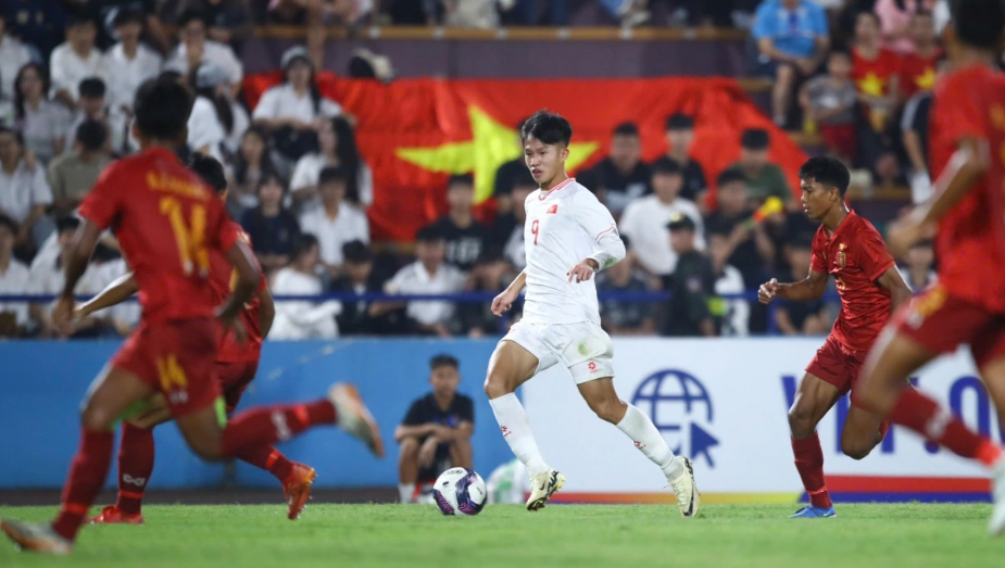 U17 Việt nam vượt qua U17 Myanmar với tỷ số 2-0