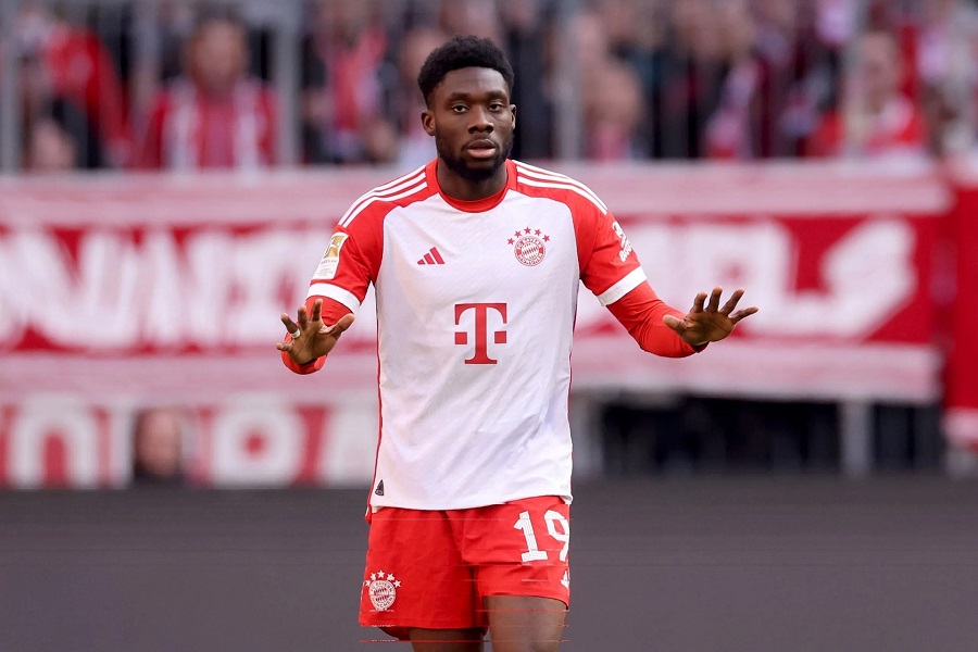 Tương lai của Alphonso Davies là chủ đề nóng.