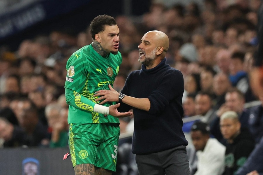 Ederson chia sẻ về điều bản thân thấy khó chịu ở Pep Guardiola