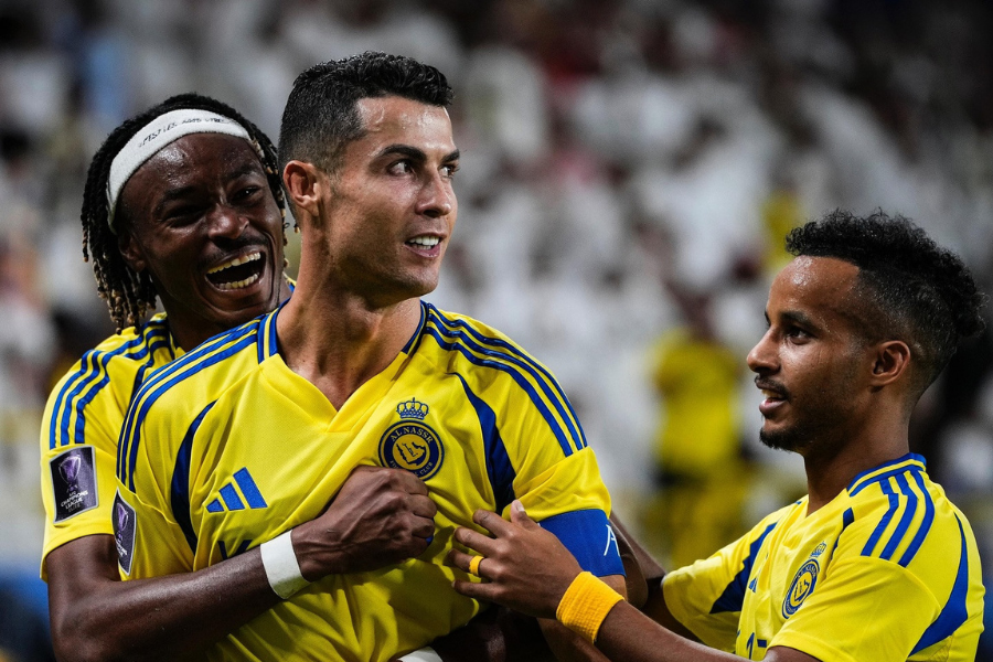 Ronaldo giúp Al Nassr thắng trận đầu tại AFC Champions League