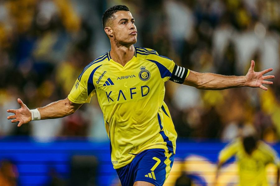 Ronaldo lập hàng loạt cột mốc mới, rời Al Nassr ngay trong đêm