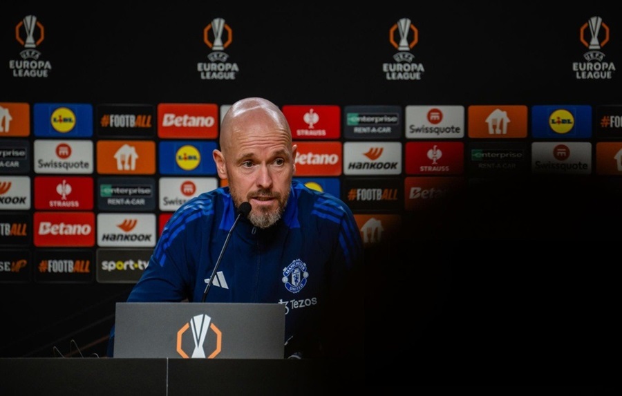 HLV Erik ten Hag cảnh báo Porto: “MU đang giận dữ”