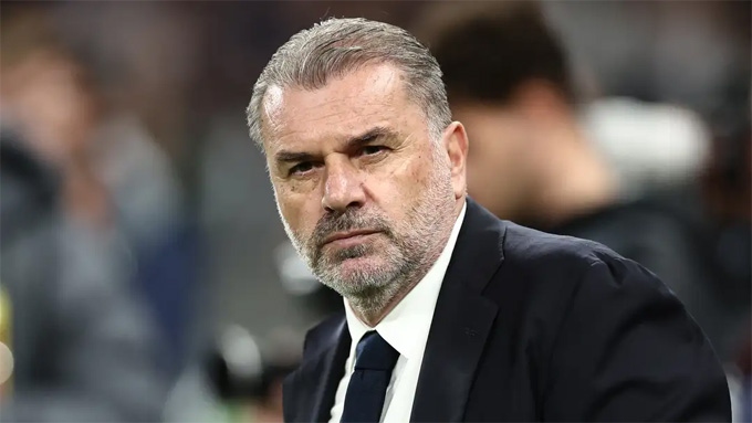 Fan Tottenham đòi sa thải Postecoglou