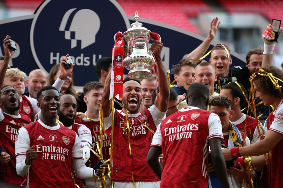 Arsenal vô đối tại Cup FA