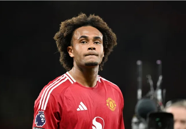 Man United gạ Napoli đổi Victor Osimhen lấy Joshua Zirkzee