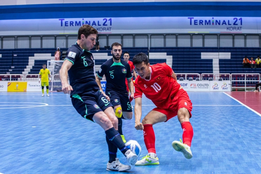 Rượt đuổi như phim hành động, Việt Nam vào chung kết AFF Futsal Cup