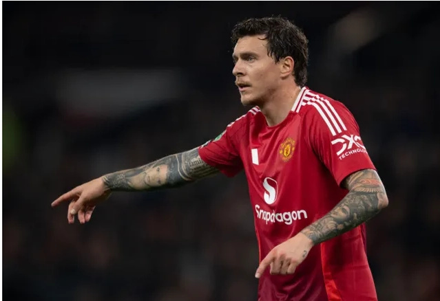 Juventus muốn ký hợp đồng với Victor Lindelof vào tháng 1.