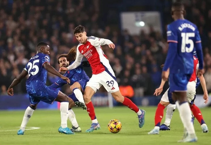 Đôi công rực lửa, Chelsea chia điểm kịch với Arsenal