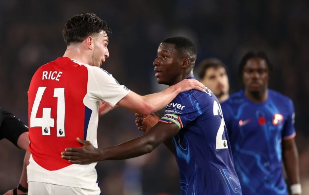 Caicedo chơi tuyệt hay trước Arsenal