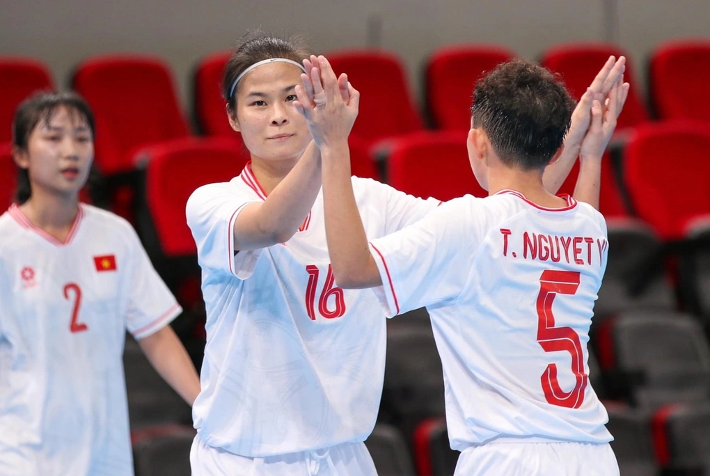 ĐT futsal nữ Việt Nam thắng dễ đối thủ Indonesia