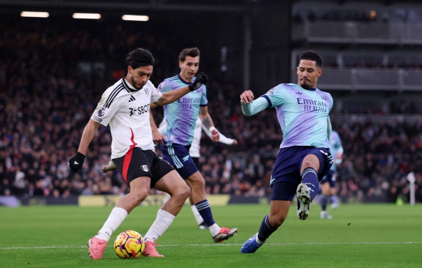 Raul Jimenez mở tỷ số cho Fulham