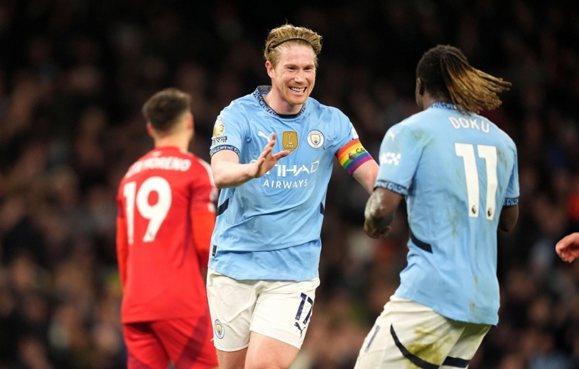 Man City dễ dàng giành chiến thắng trước Nottingham Forest.